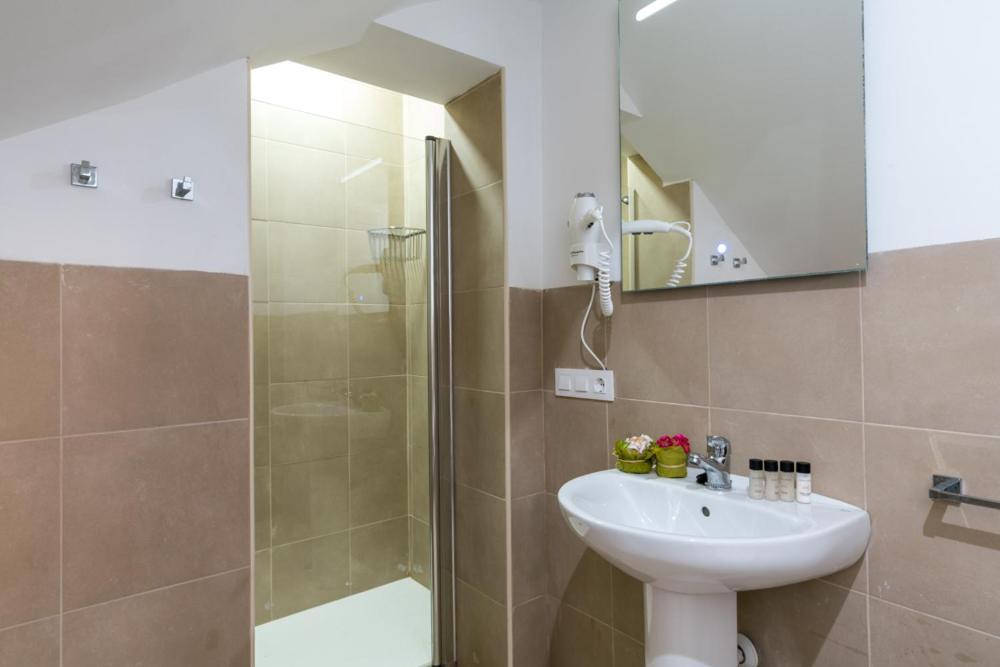 Olehousing-San Lorenzo Sevilla Exteriör bild